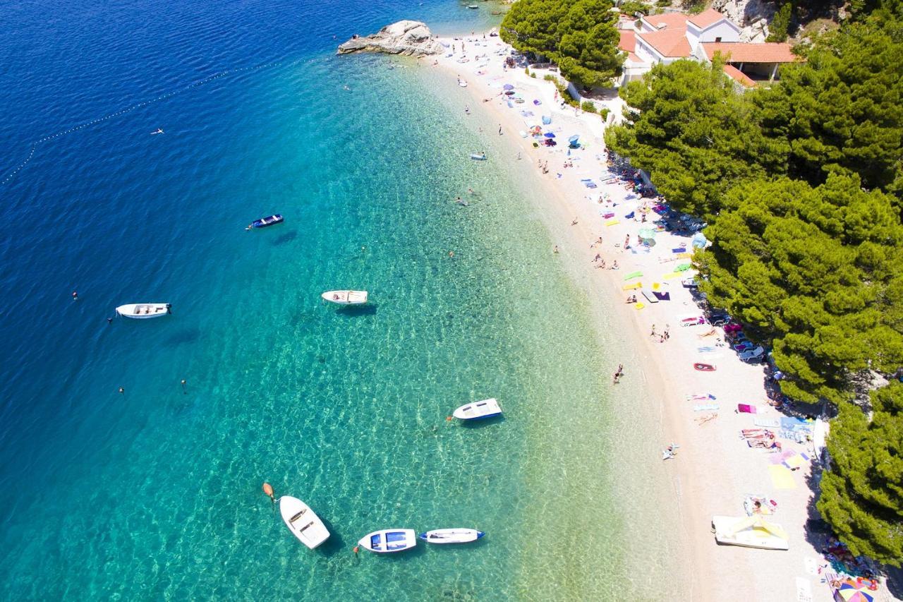 Apartments With A Parking Space Brela, Makarska - 11552 Εξωτερικό φωτογραφία