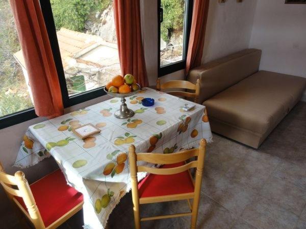 Apartments With A Parking Space Brela, Makarska - 11552 Δωμάτιο φωτογραφία